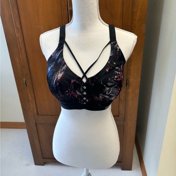 VICTORIA SPORT by Victoria’s Secret sports bra 34DD adjustable straps - Picture 3 of 7